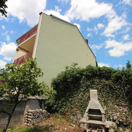 Fuer Zwei Erwachsene Und Zwei Apartment Novi Vinodolski